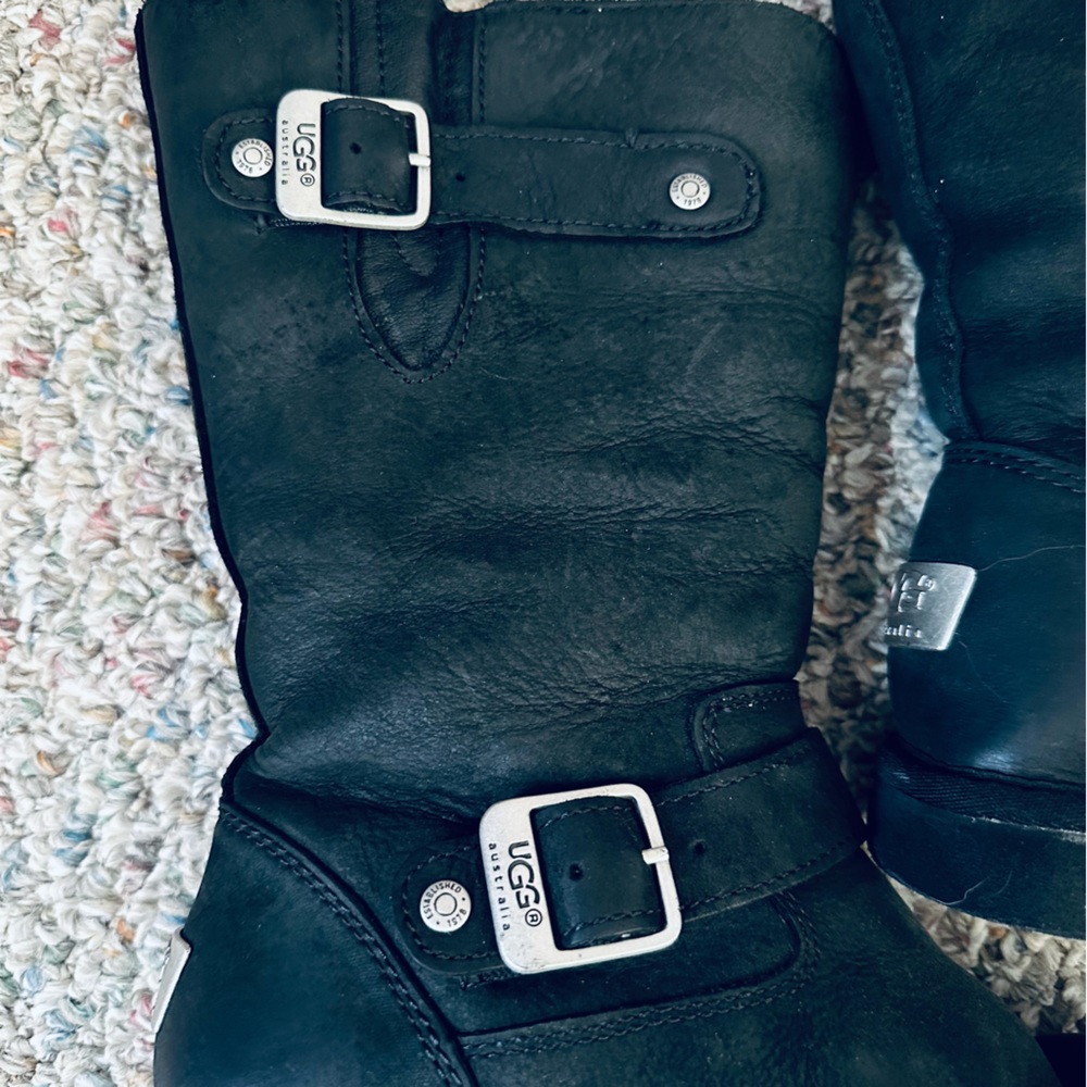 Rare leather Ugg motorcycle boots size 7